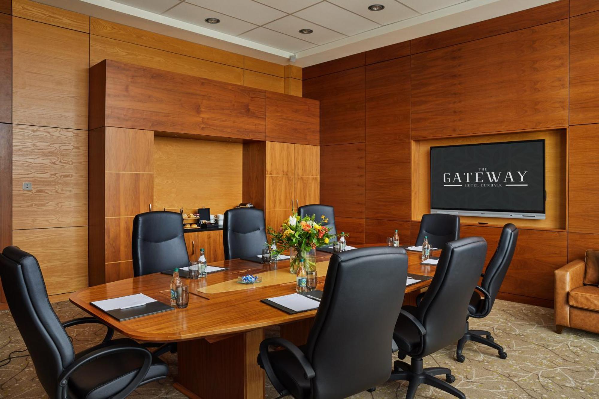 The Gateway Hotel 4*