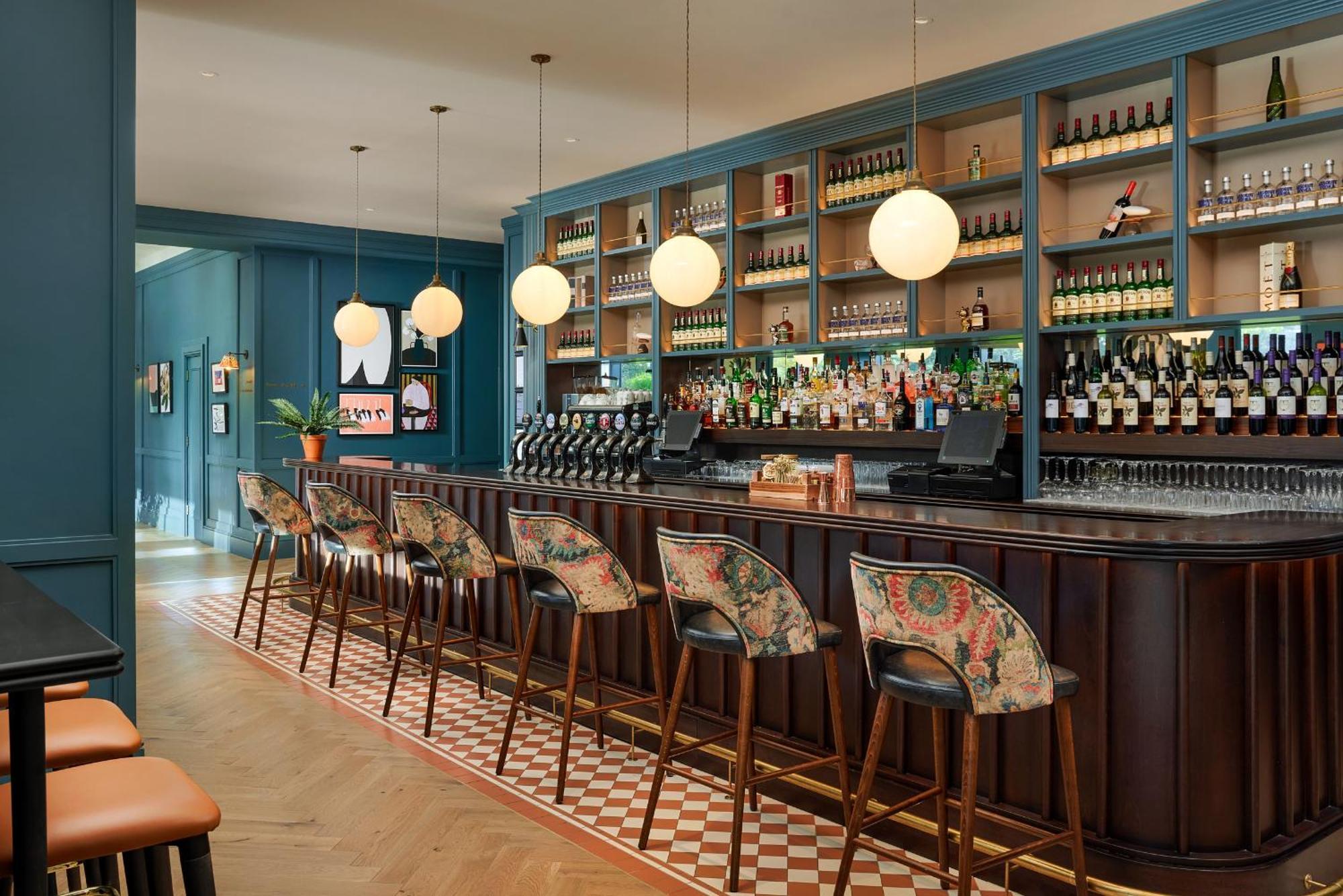 The Gateway Hotel 4*