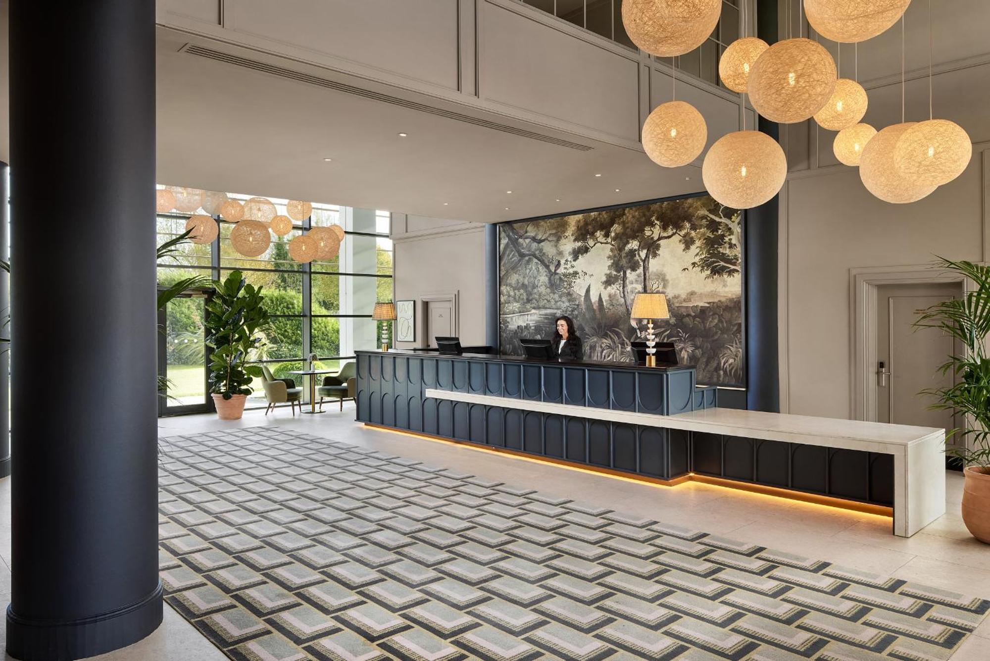The Gateway Hotel 4*